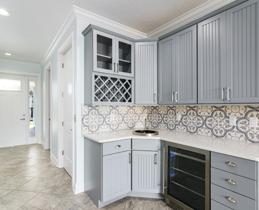 Coastal Transitional Kitchen Kitchen Remodel in Rockledge, FL by Q's Cabinetry, Inc. project photo 3